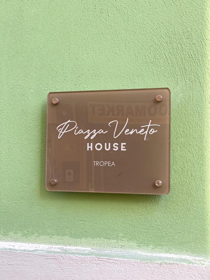 Апартаменты Piazza Veneto House Тропея Экстерьер фото